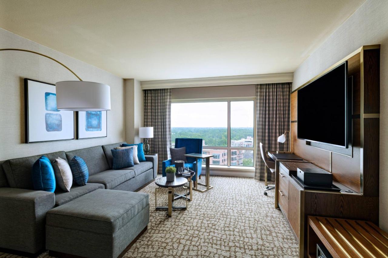 Waterway Marriott And Convention Center Hotel