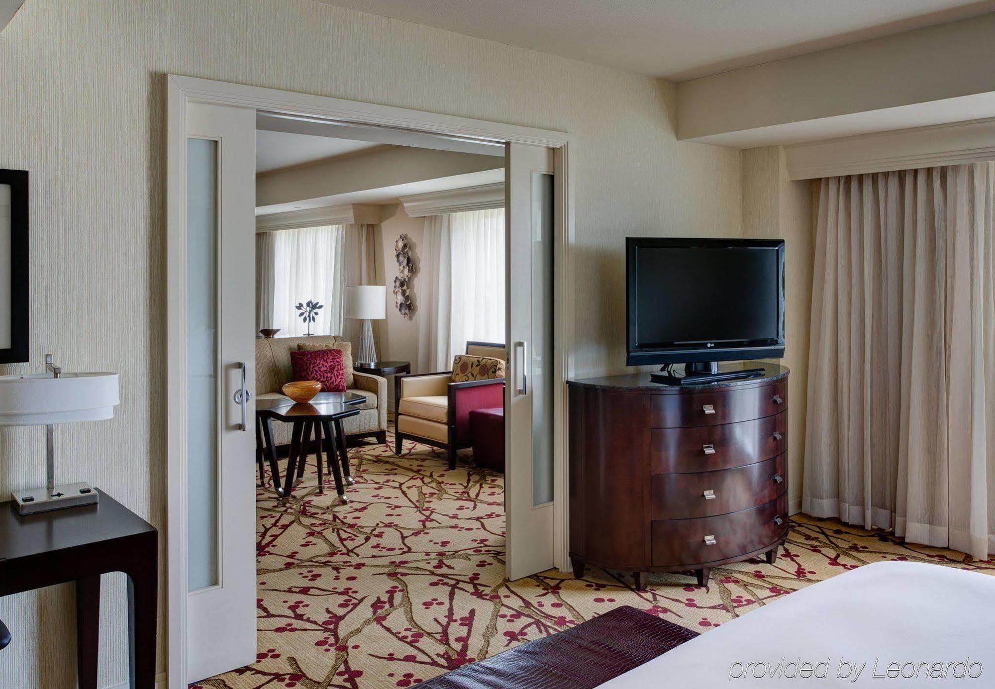 Waterway Marriott And Convention Center 4*