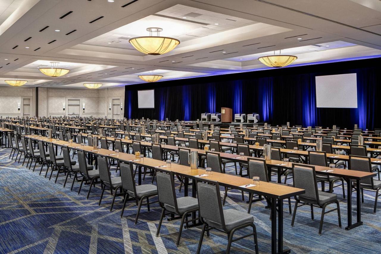 Waterway Marriott And Convention Center 4*